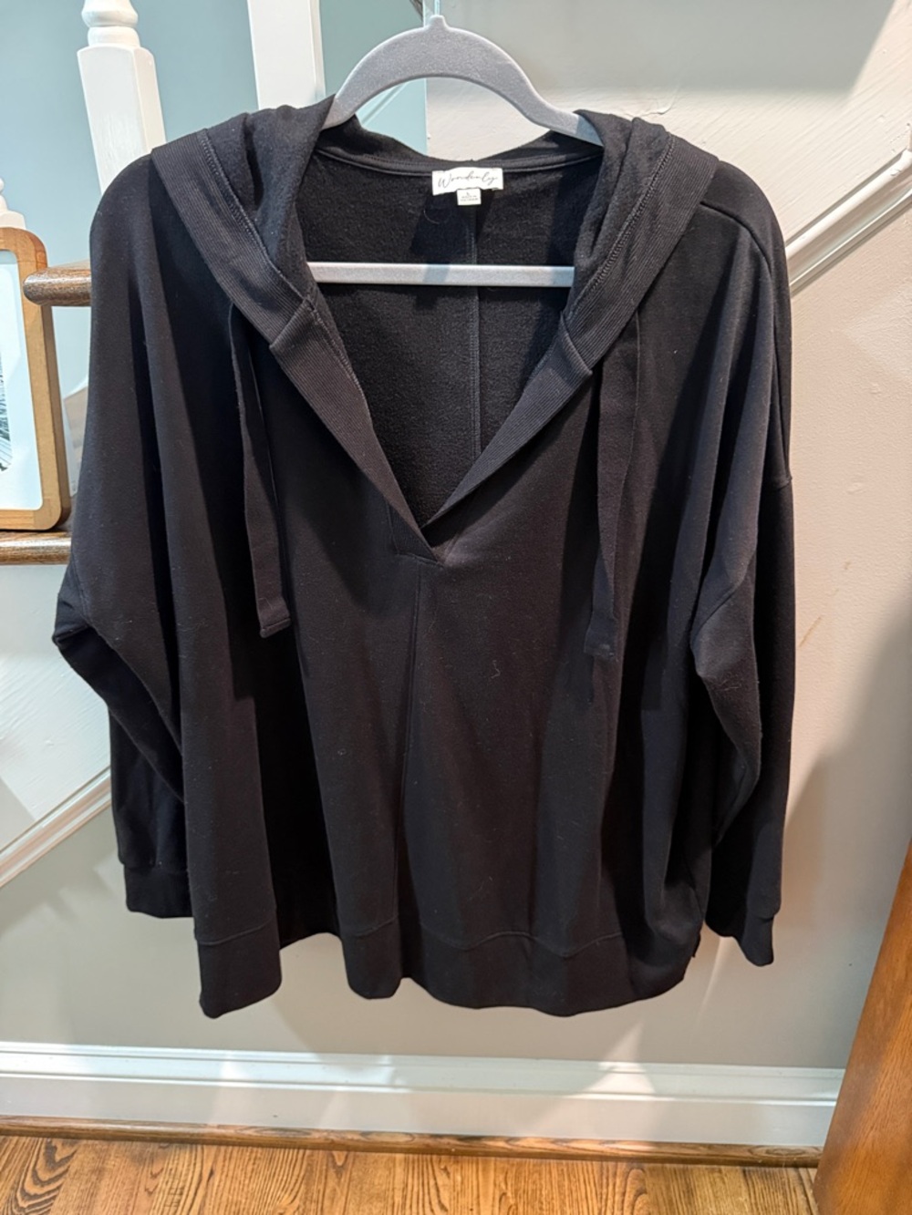Wonderly Black V-Neck Hoodie Pullover